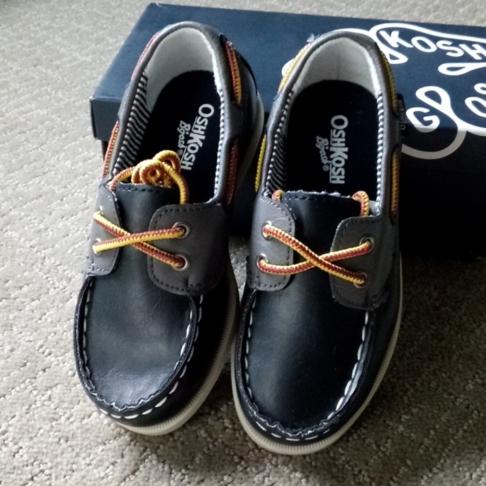 Brand-new Oshkosh slip in toddler shoes